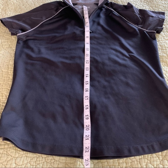 Women’s Annika Black Short Sleeve Zipper Neck Top Size Medium - Picture 7 of 10